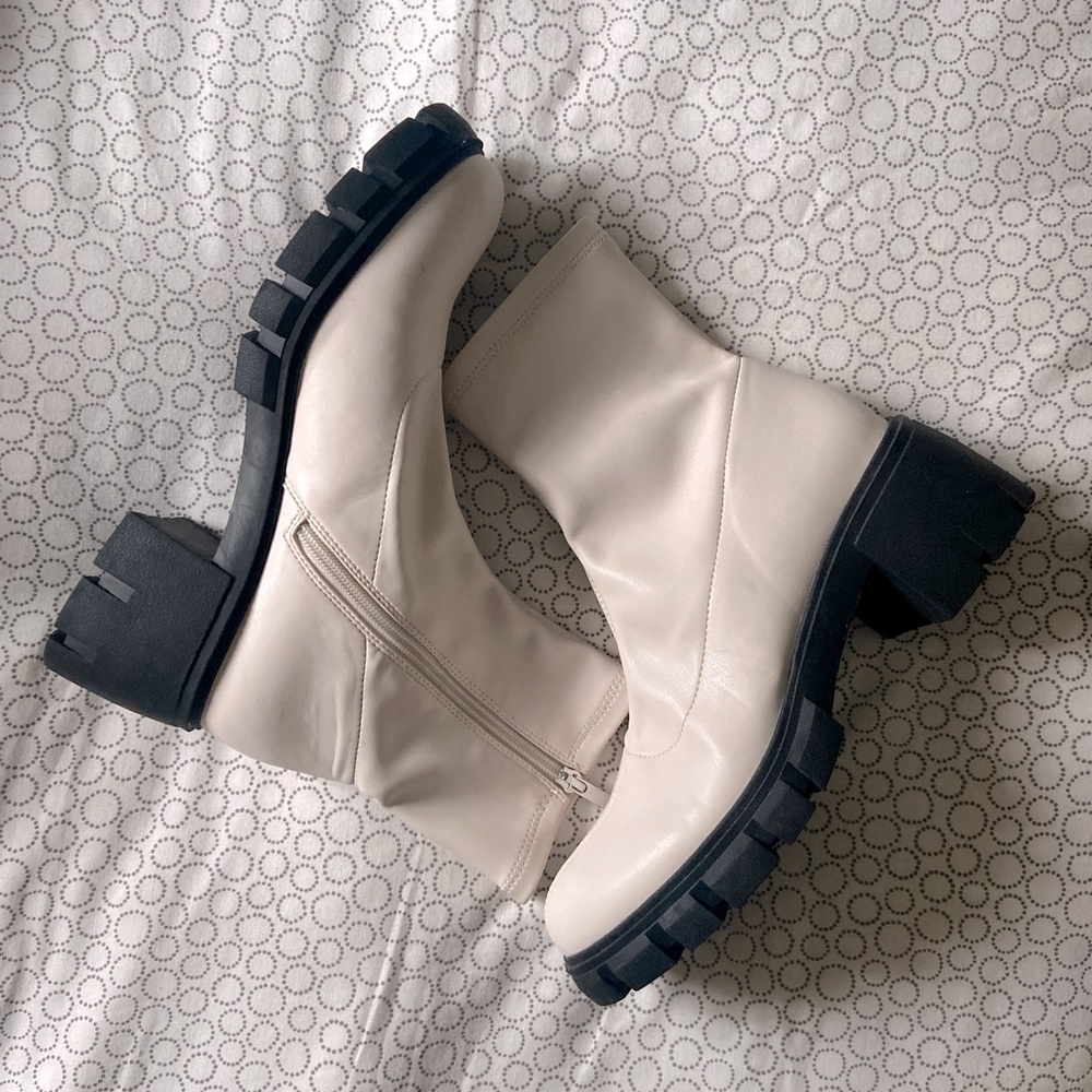 Steven Steve Madden Hewston Platform Block Heel Booties White Size 8.5
